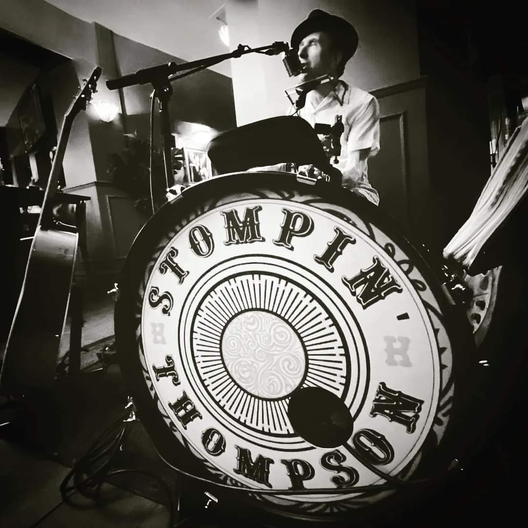 Stompin Thompson performing